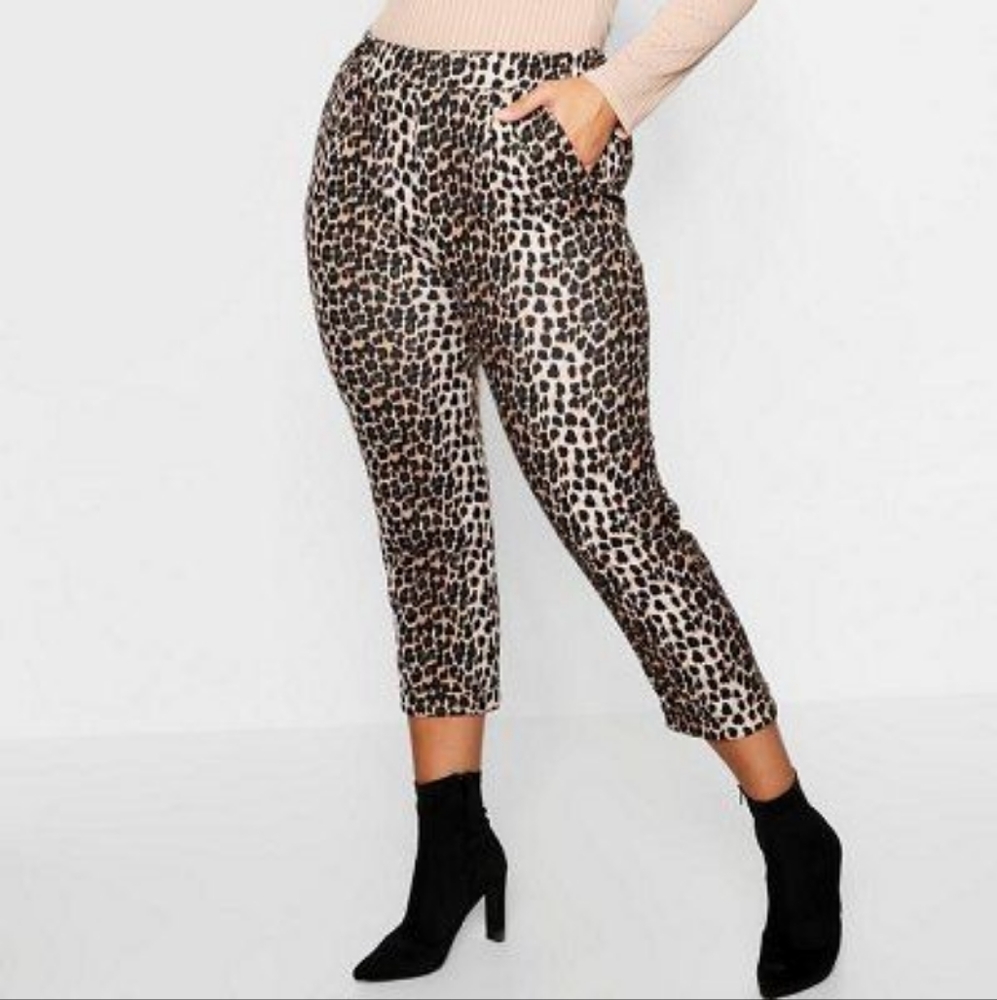 BOOHOO Leopard Tailored Pants